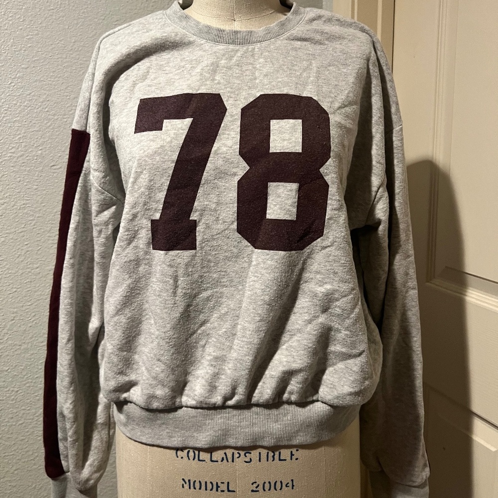 Short Crewneck
